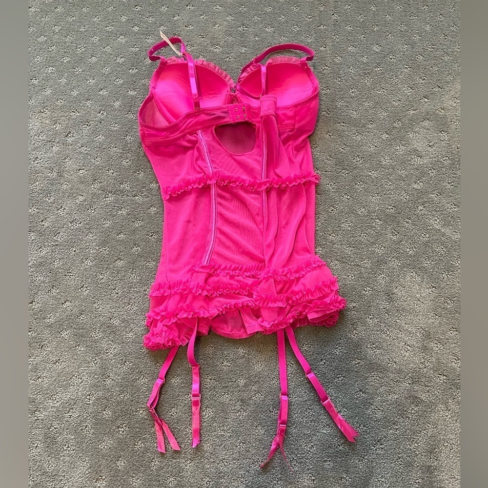 NWOT Daisy Fuentes Chemise | Size Medium - Picture 3 of 5
